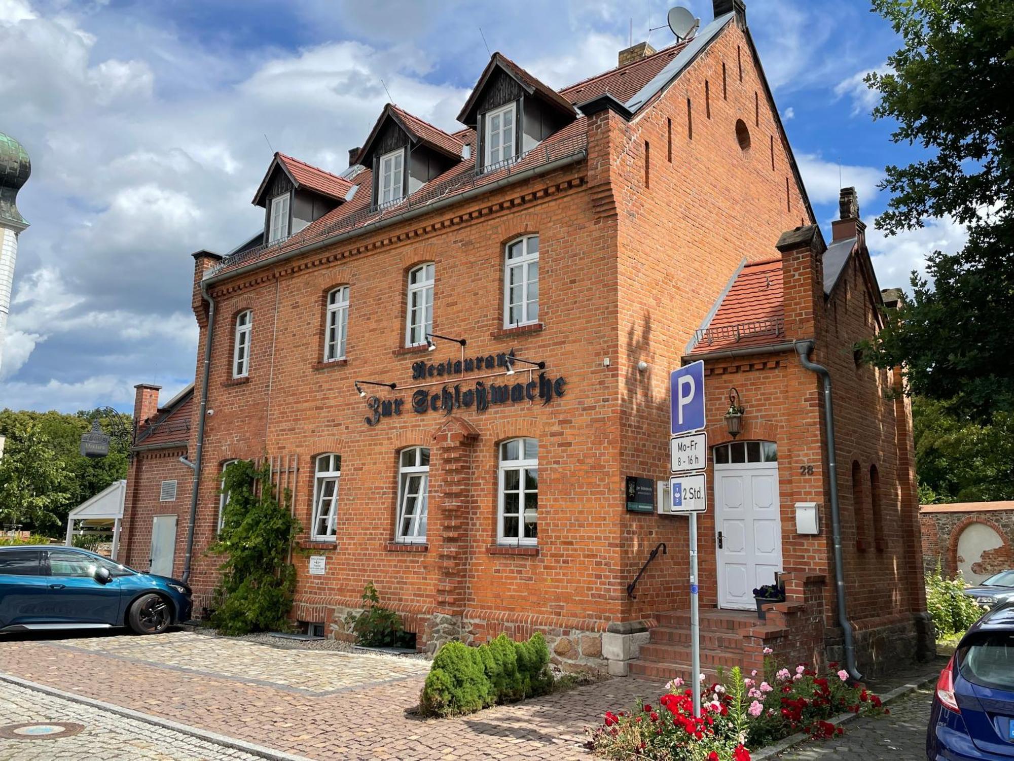 Appartments Zur Schlosswache Delitzsch Exterior photo